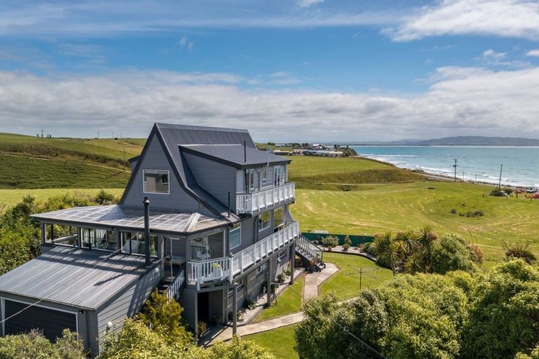 Photo of property in 10 Rimu Street, Kaka Point, Balclutha, 9271