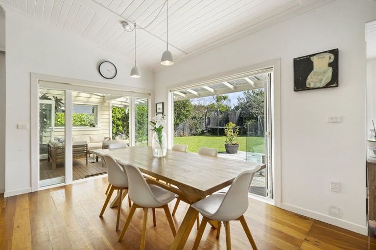 Photo of property in 46 Ngataringa Road, Devonport, Auckland, 0624
