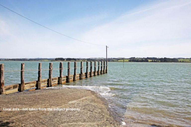 Photo of property in 61 Mclarin Road, Glenbrook, Waiuku, 2681