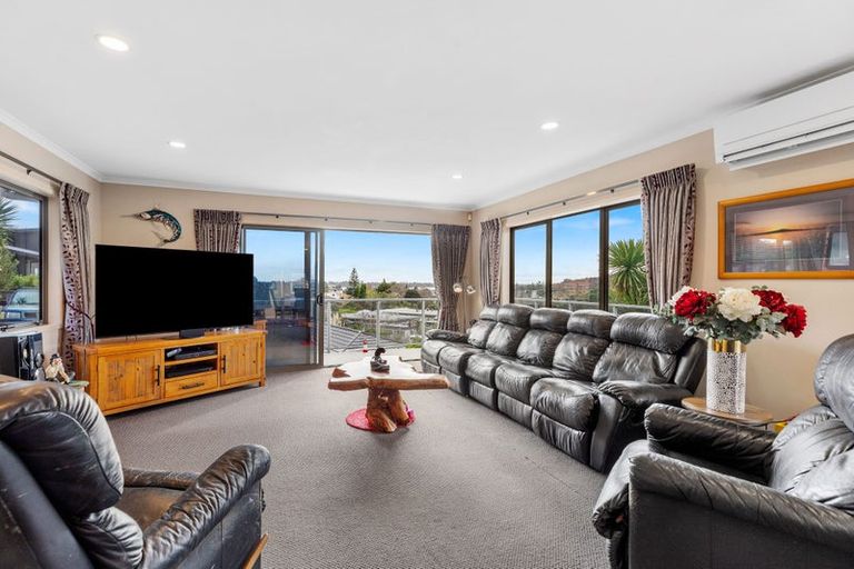 Photo of property in 39 Homestead Place, Welcome Bay, Tauranga, 3112
