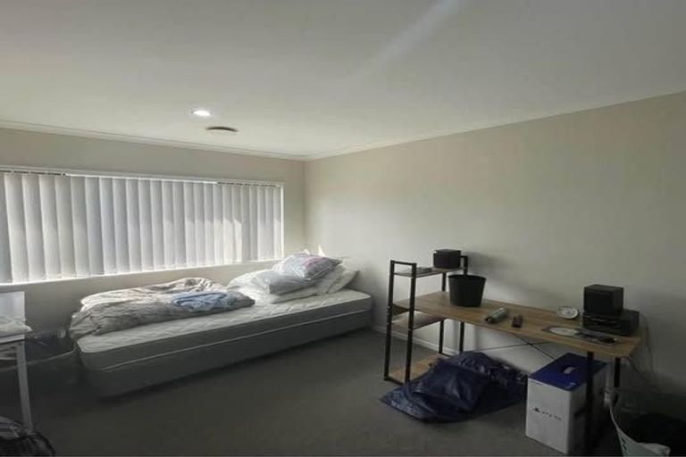 Photo of property in 14a Elliot Street, Howick, Auckland, 2014