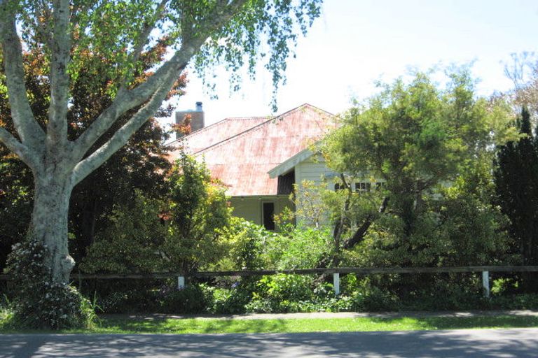 Photo of property in 116 Iranui Road, Inner Kaiti, Gisborne, 4010