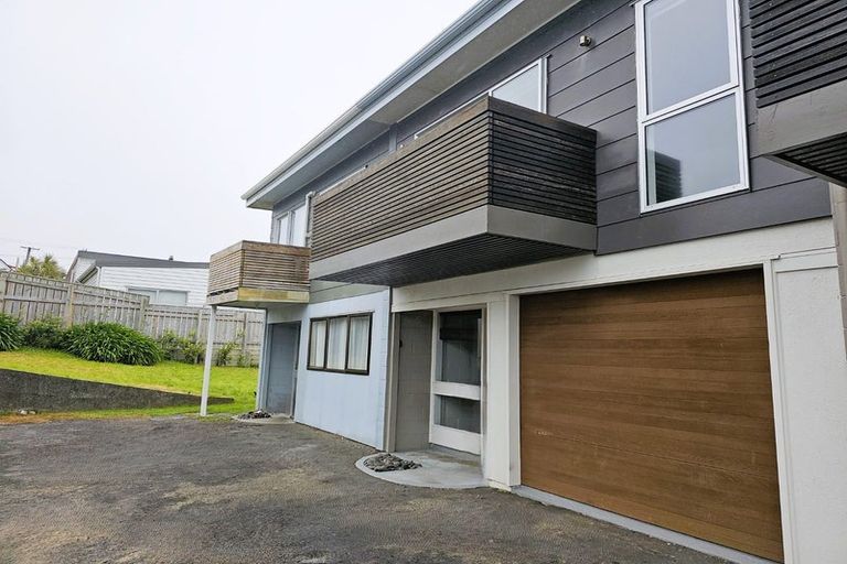 Photo of property in 4/18 Lambley Road, Titahi Bay, Porirua, 5022