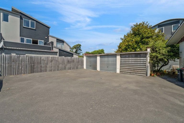 Photo of property in 2/276 Stanmore Road, Richmond, Christchurch, 8013