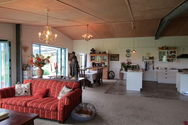 Photo of property in 6 Nikau Place, Edgecumbe, 3120