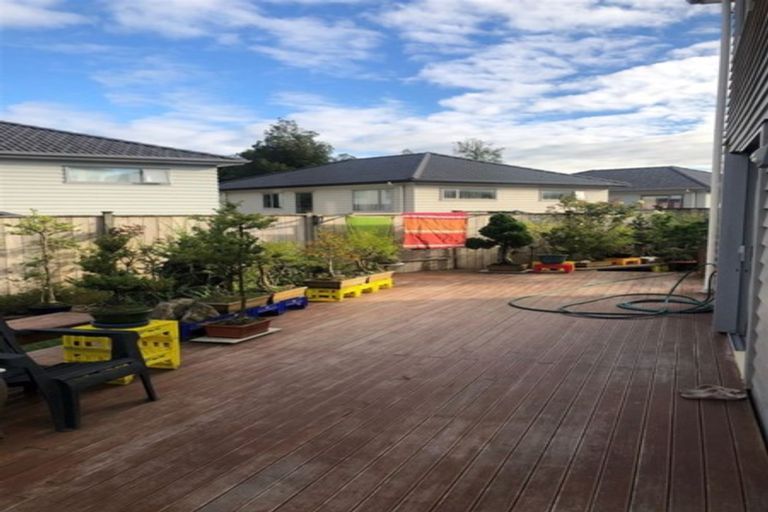 Photo of property in 21b Stamford Crescent, Flat Bush, Auckland, 2019