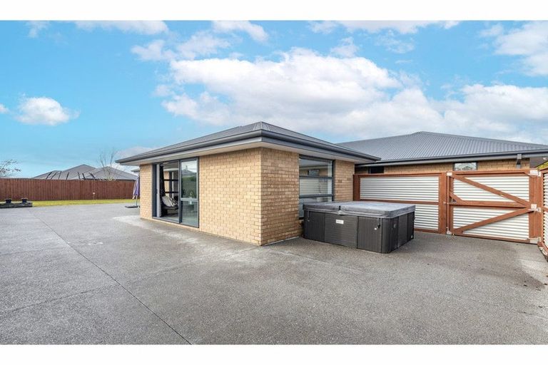 Photo of property in 10 Rhyolite Court, Rolleston, 7614