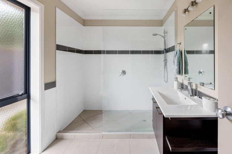 Photo of property in 58 Palliser Drive, Huntington, Hamilton, 3210