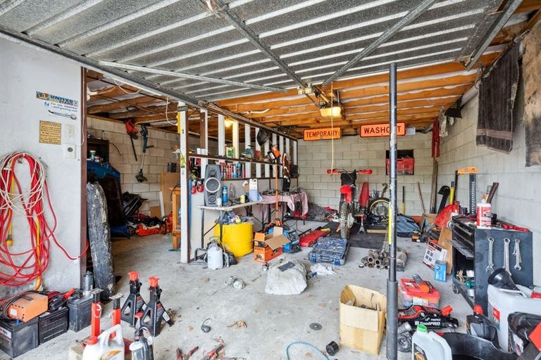 Photo of property in 4 Elwyn Crescent, Green Island, Dunedin, 9018