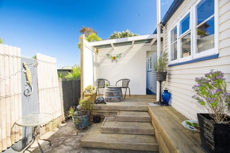 Photo of property in 16 Townley Street, Te Hapara, Gisborne, 4010