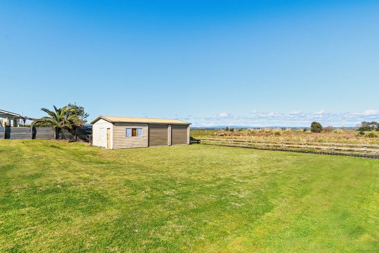 Photo of property in 252 Pukehina Parade, Pukehina, Te Puke, 3189