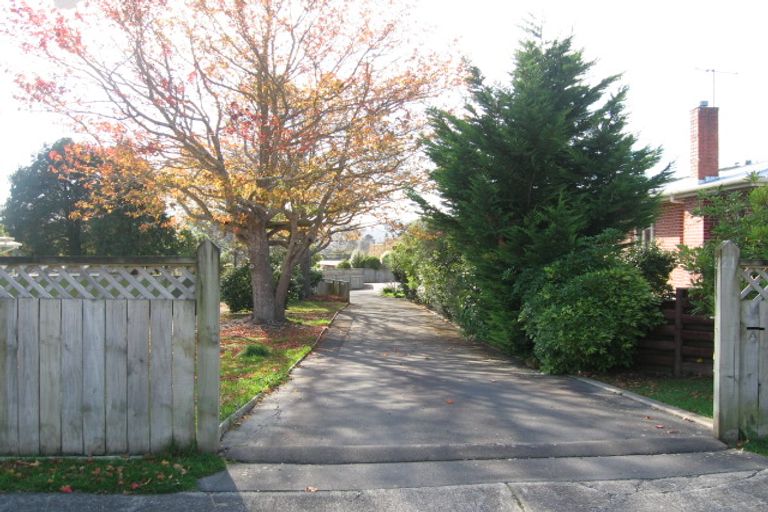 Photo of property in 21c Manuka Street, Stokes Valley, Lower Hutt, 5019