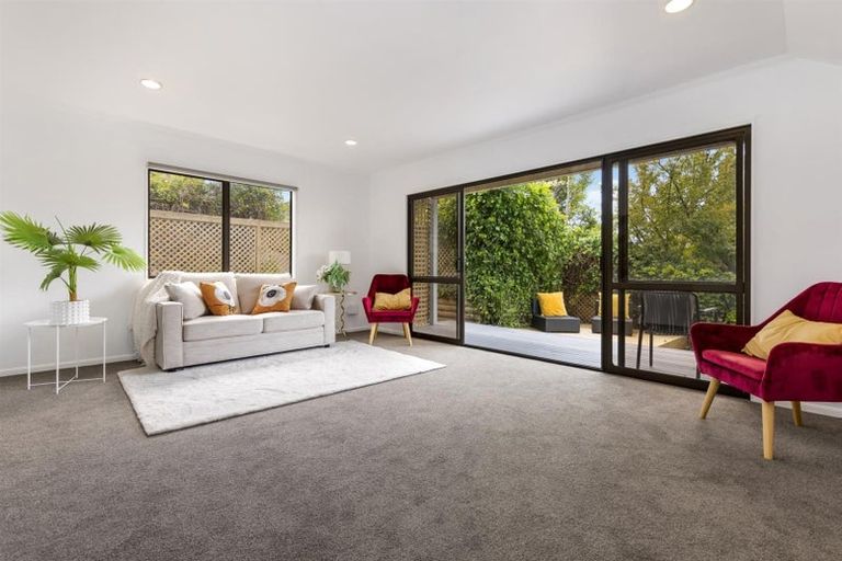 Photo of property in 2/54 Alexander Street, Cockle Bay, Auckland, 2014