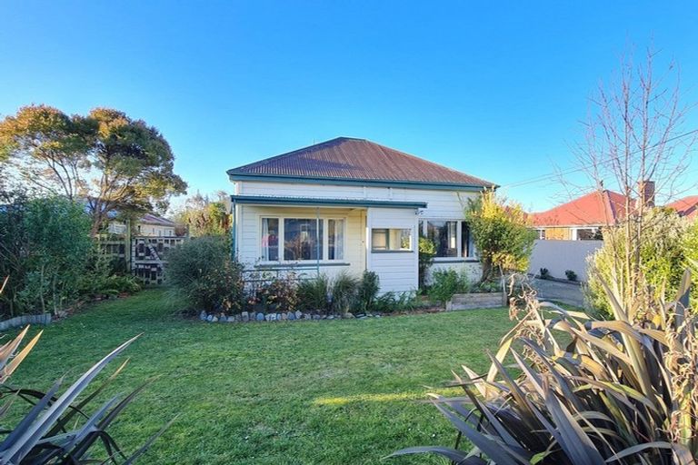 Photo of property in 10 Coronation Street, Waimate, 7924
