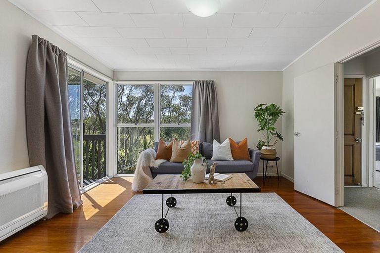 Photo of property in 1/114 Sycamore Drive, Sunnynook, Auckland, 0620