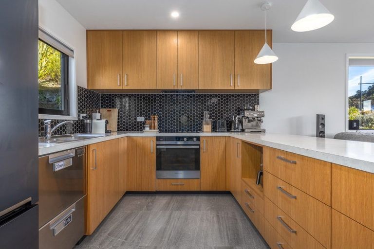 Photo of property in 27 Holystone Road, Whitby, Porirua, 5024