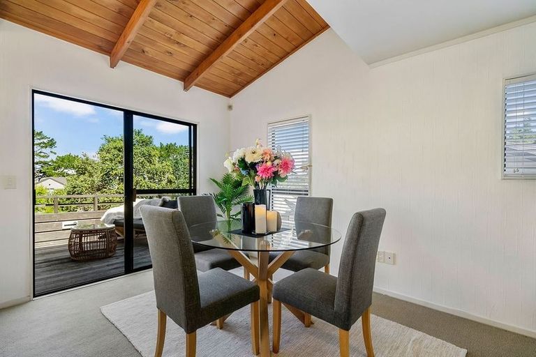 Photo of property in 1/55 James Evans Drive, Northcote, Auckland, 0627