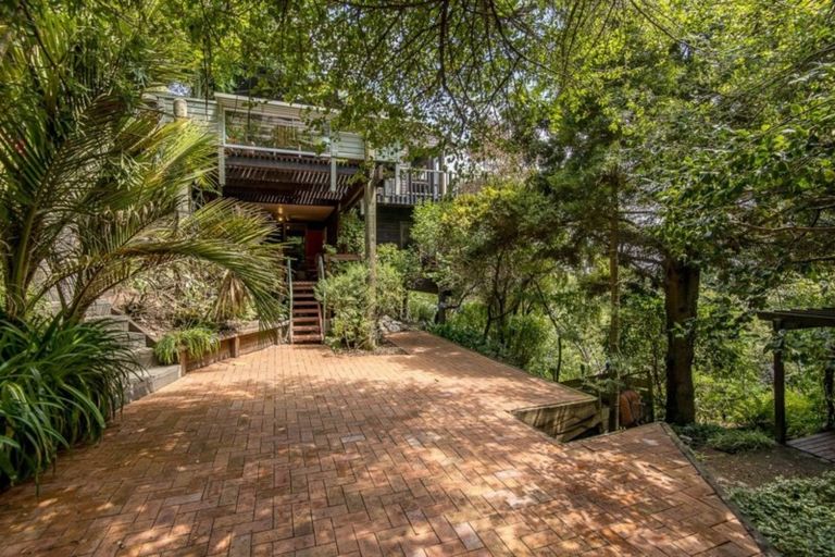 Photo of property in 9 Sherwood Lane, Cashmere, Christchurch, 8022