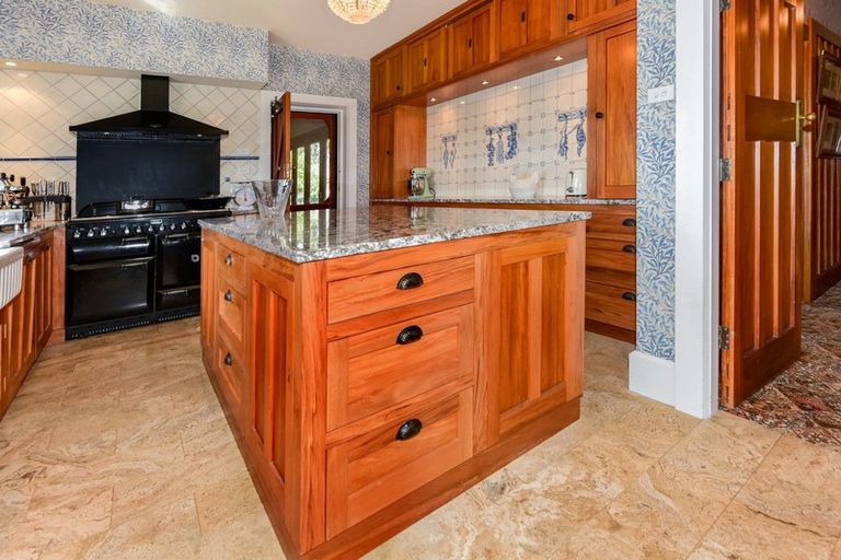 Photo of property in 54 Bridge Street, Coalgate, 7673