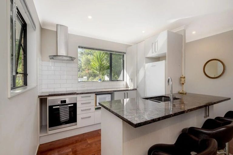 Photo of property in 9b Mattson Road, Pakuranga, Auckland, 2010