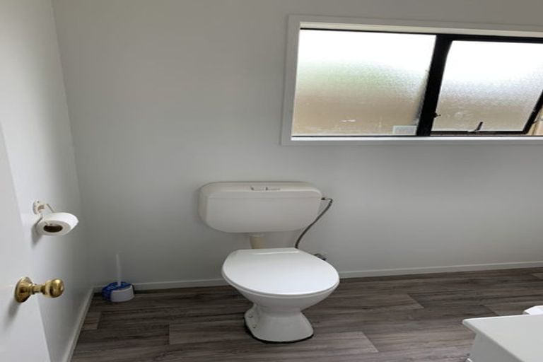 Photo of property in 2/108 Portage Road, New Lynn, Auckland, 0600