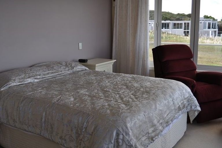 Photo of property in 78 Beauvoir Avenue, Matakatia, Whangaparaoa, 0930