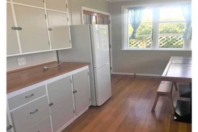 Photo of property in 6 Martin Street, Ranui, Porirua, 5024