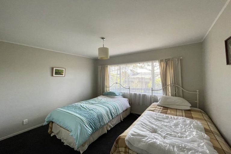 Photo of property in 2/21 Drake Street, Howick, Auckland, 2014