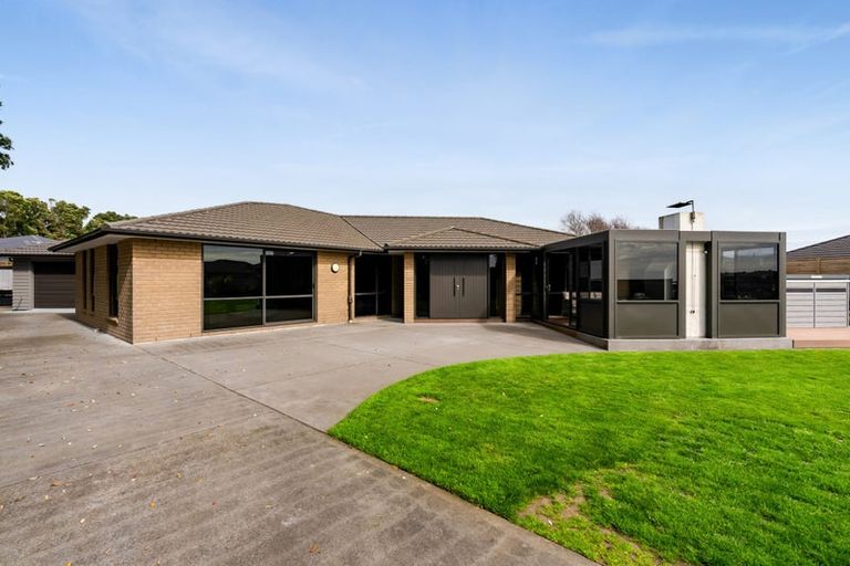 Photo of property in 25b Dolphin Parade, Bell Block, New Plymouth, 4312