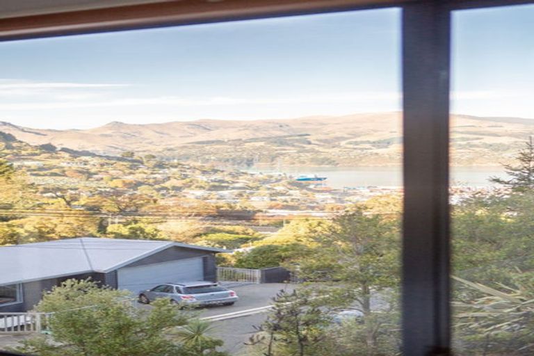 Photo of property in 37 Cornwall Road, Lyttelton, 8082