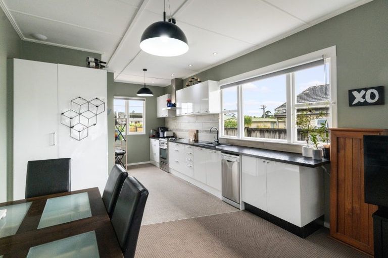 Photo of property in 50 Beach Road, Katikati, 3129