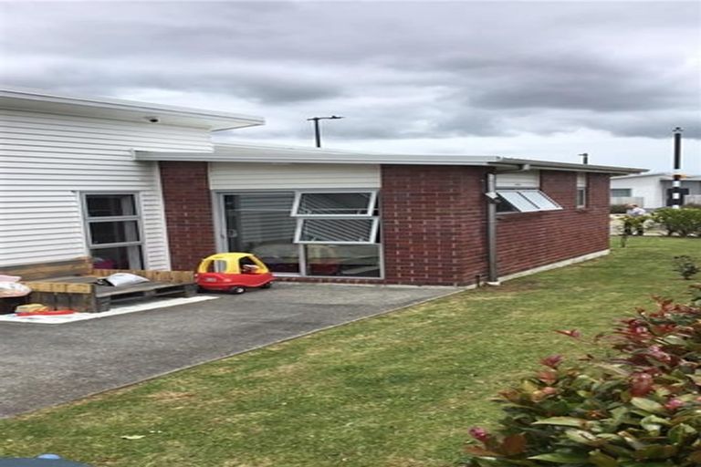 Photo of property in 37 Taikaranga Street, Pukekohe, 2120