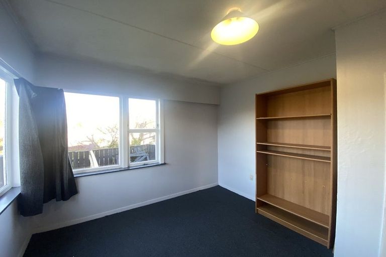 Photo of property in 4 Lees Grove, Wainuiomata, Lower Hutt, 5014