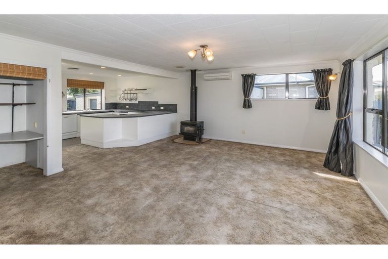 Photo of property in 2/131b Mcfaddens Road, Saint Albans, Christchurch, 8052