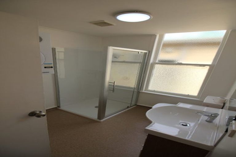 Photo of property in Rowena Hostel, 61 Ellice Street, Mount Victoria, Wellington, 6011