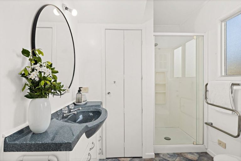 Photo of property in 42 Point Wells Road, Point Wells, Warkworth, 0986