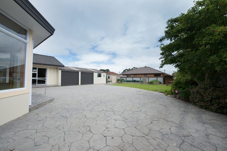 Photo of property in 8 Montrose Street, Mosgiel, 9024