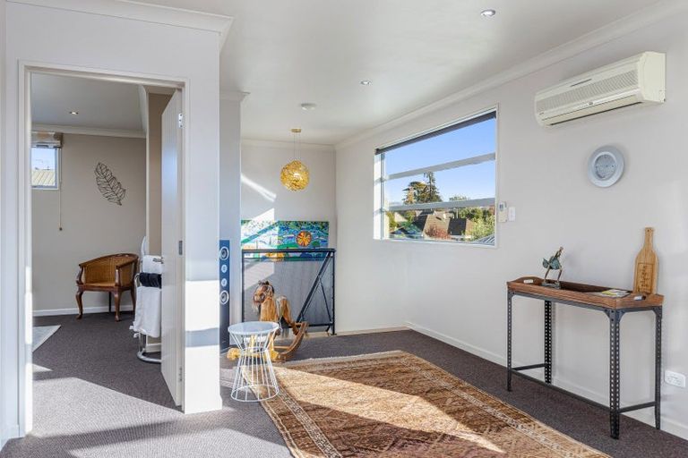 Photo of property in 15 Dillon Street, Blenheim, 7201