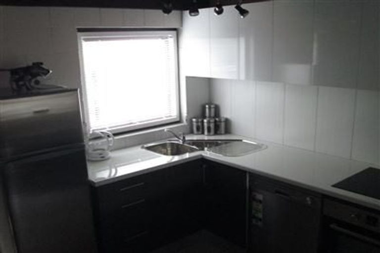 Photo of property in 1/33 Newbridge Place, Ilam, Christchurch, 8041