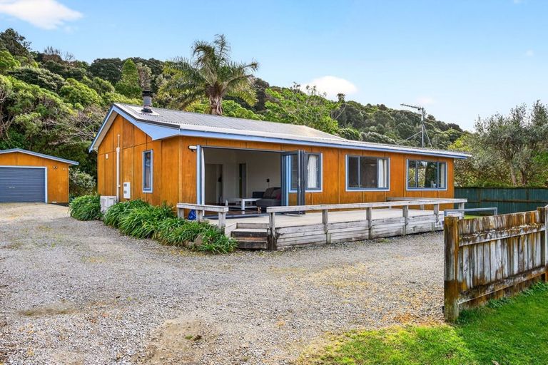 Photo of property in 49 Moana Road, Okitu, Gisborne, 4010