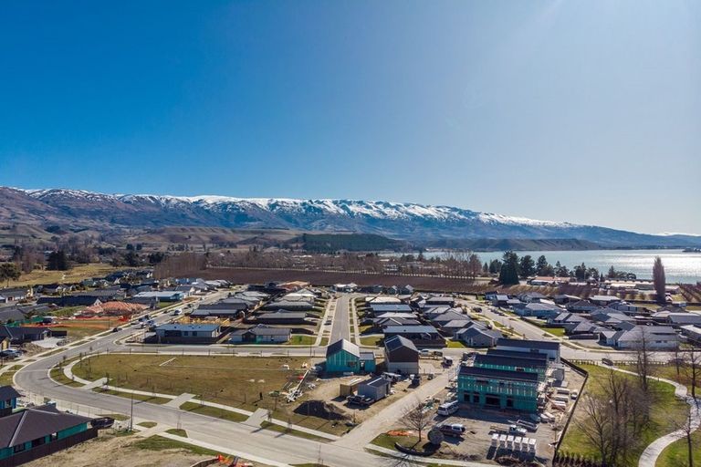 Photo of property in 28 Wallis Drive, Cromwell, 9310