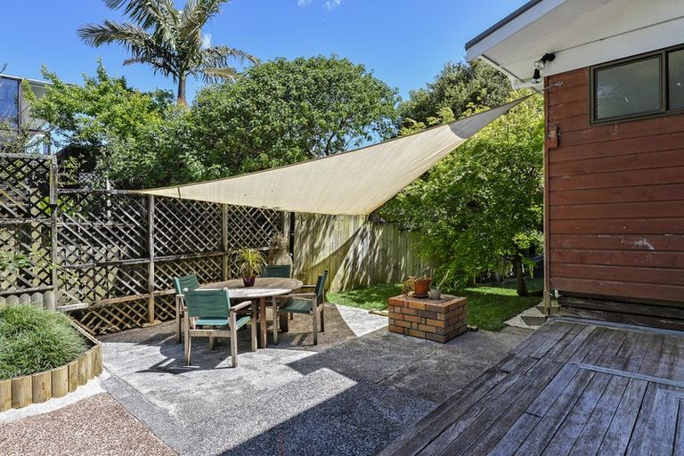 Photo of property in 1/47 Savoy Road, Glen Eden, Auckland, 0602