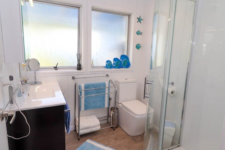 Photo of property in 10 Tatahi Street, Te Puru, Thames, 3575