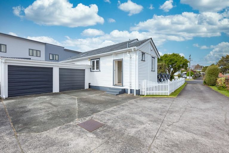 Photo of property in 1/23 South Street, Papakura, 2110