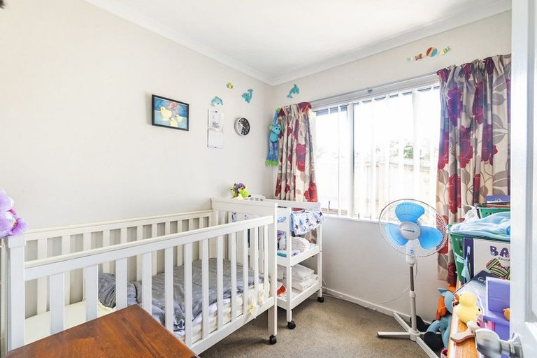 Photo of property in 5 Arawhata Way, Tuakau, 2121