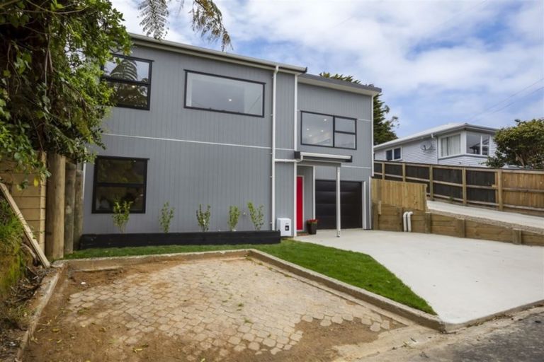 Photo of property in 2/18 Ranui Road, Stoke, Nelson, 7011