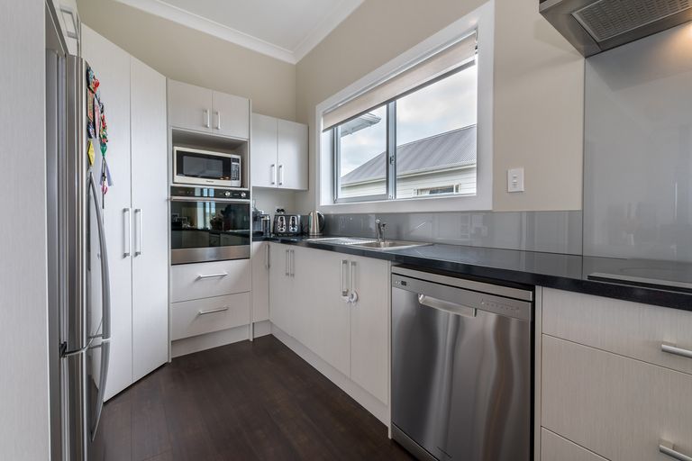 Photo of property in 33 Stanley Street, Kenmure, Dunedin, 9011