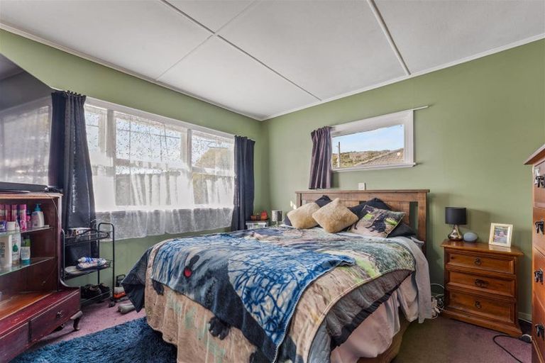 Photo of property in 52 Polstead Road, Stoke, Nelson, 7011