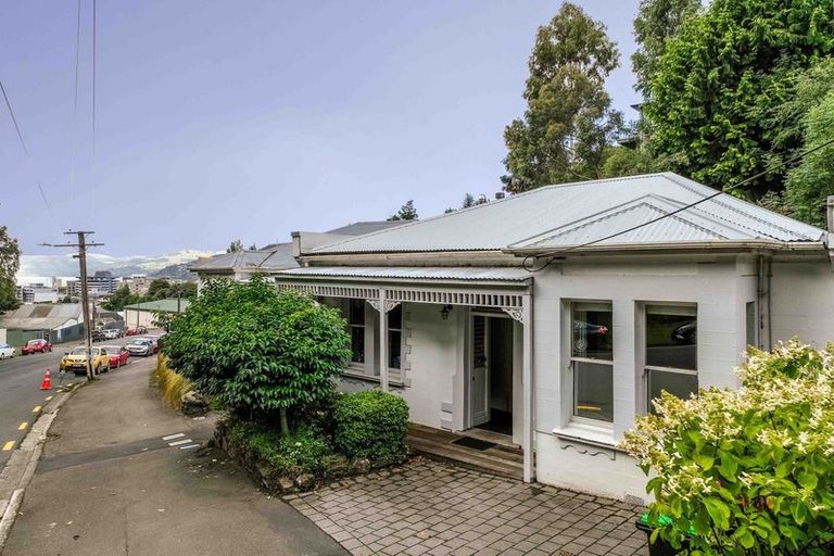 Photo of property in 21 Serpentine Avenue, Dunedin Central, Dunedin, 9016