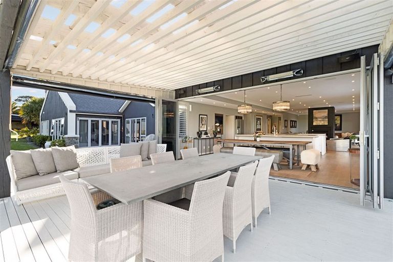 Photo of property in 37 Paremoremo Road, Lucas Heights, Auckland, 0632